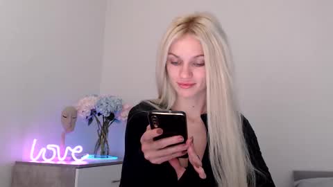 EMMA online show from January 15, 10:24 pm