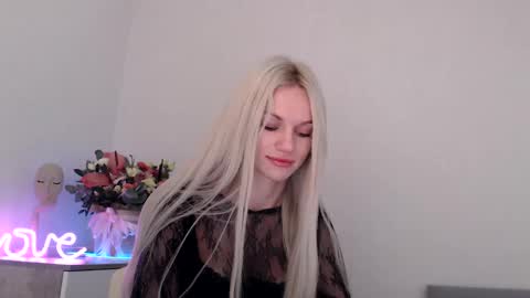 EMMA online show from December 4, 8:51 pm