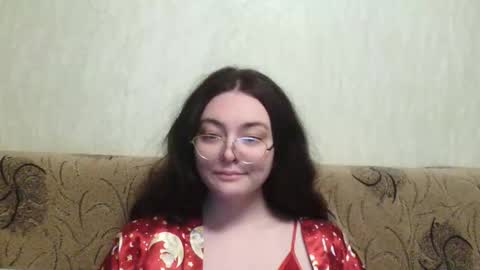 missis mona online show from April 4, 11:25 pm