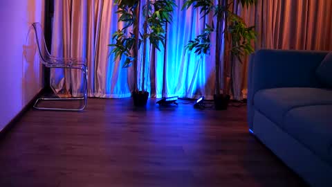 misskiarra online show from March 3, 4:43 am