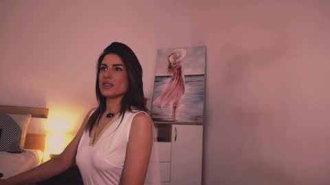 Lullu online show from November 2, 3:04 pm