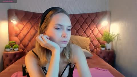 Snapshot of missluu chatting on September 30, 6:08 am missluu online show from September 30, 6:08 am