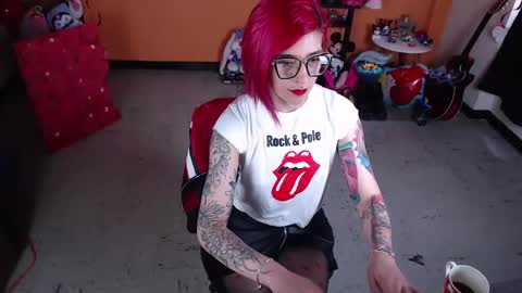 Snapshot of missmia2 chatting on March 4, 12:44 pm Miss Mia online show from March 4, 12:44 pm