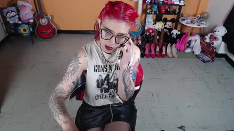 Snapshot of missmia2 chatting on January 30, 12:59 pm Miss Mia online show from January 30, 12:59 pm