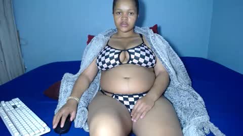 mimmi online show from October 4, 8:42 am