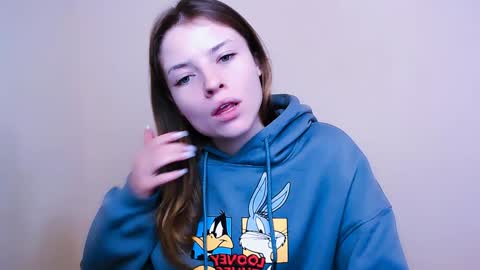 Snapshot of missoliviaa_ chatting on January 10, 1:20 pm Olivia online show from January 10, 1:20 pm