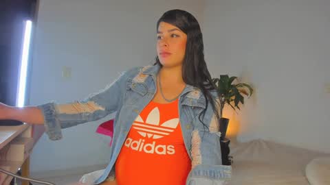 misspaulag online show from February 5, 11:50 pm