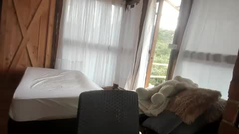 sarah online show from December 7, 7:21 pm