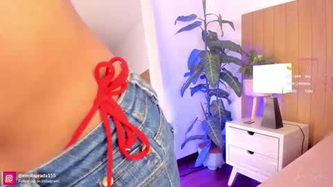 Snapshot of missprada chatting on October 6, 11:49 am Emma Prada online show from October 6, 11:49 am