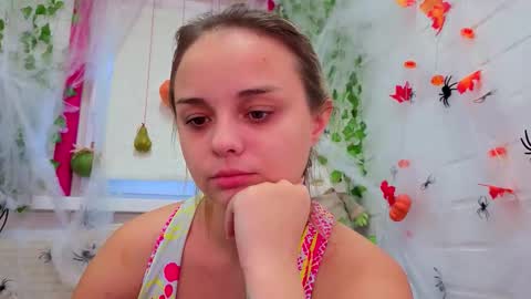 . online show from November 4, 8:19 am