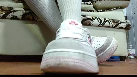 TELL ME MISS online show from September 24, 4:06 pm