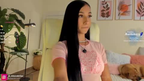 Snapshot of missvaleriaa chatting on October 2, 1:16 pm Valeria Davila online show from October 2, 1:16 pm