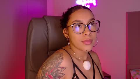 Missy Gainer online show from October 30, 1:19 am