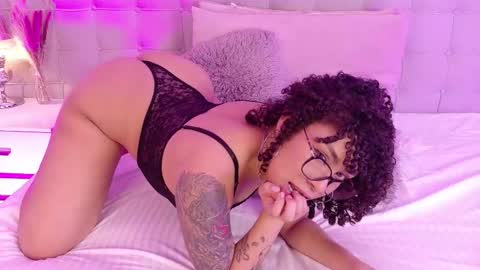 Missy Gainer online show from September 27, 5:03 am