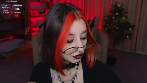 Marcelline online show from May 27, 1:57 am
