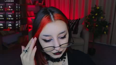 Marcelline online show from May 28, 2:09 am