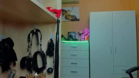 Mistress Kristi online show from February 19, 11:14 pm