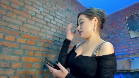 mistress_milana_ online show from December 20, 12:05 pm