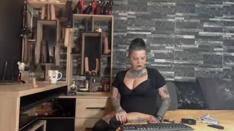 Mistress Mirybossy online show from February 7, 7:07 am