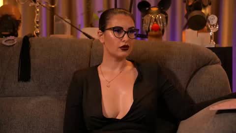 Mistress Kelly online show from November 28, 2:03 am