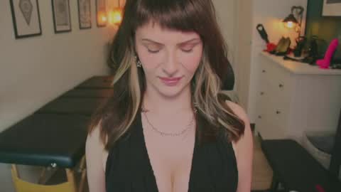 SANDY online show from May 19, 1:51 pm