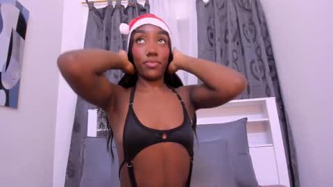 mistt_miaa online show from December 21, 11:47 am