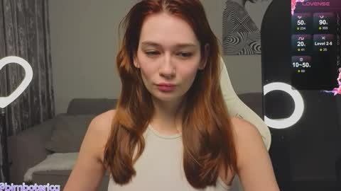 Snapshot of misty_roseee chatting on September 24, 2:27 pm misty_roseee online show from September 24, 2:27 pm