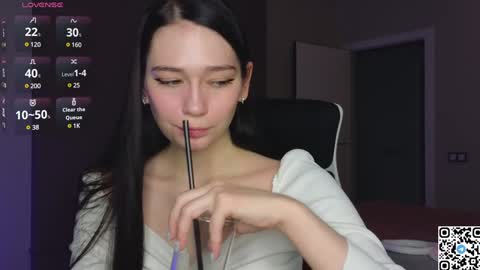 Snapshot of misty_roseee chatting on January 13, 1:17 pm misty_roseee online show from January 13, 1:17 pm
