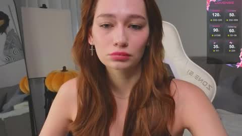 Snapshot of misty_roseee chatting on October 4, 2:43 pm misty_roseee online show from October 4, 2:43 pm