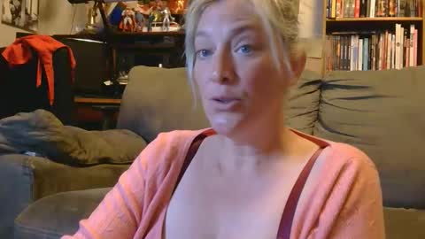 Misty Mountains online show from June 2, 3:40 am