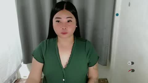 Snapshot of miya_licious chatting on October 10, 8:41 am cassie marie online show from October 10, 8:41 am
