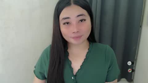 Snapshot of miya_licious chatting on February 12, 3:17 pm cassie marie online show from February 12, 3:17 pm