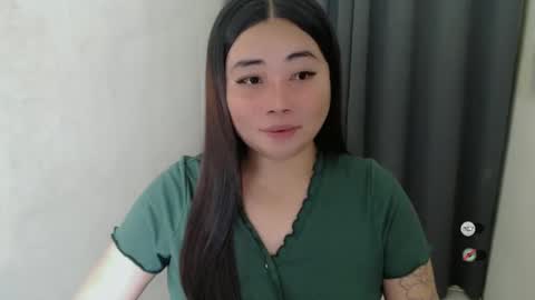 Snapshot of miya_licious chatting on February 10, 2:41 am cassie marie online show from February 10, 2:41 am