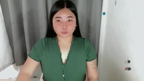 Snapshot of miya_licious chatting on September 28, 3:06 pm cassie marie online show from September 28, 3:06 pm