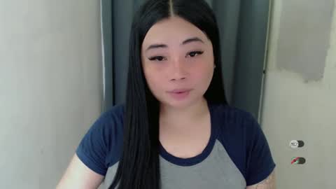 Snapshot of miya_licious chatting on March 2, 3:42 pm cassie marie online show from March 2, 3:42 pm