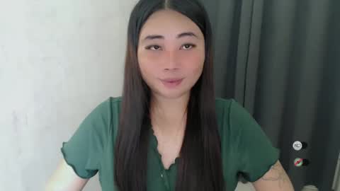 Snapshot of miya_licious chatting on February 13, 5:22 pm cassie marie online show from February 13, 5:22 pm