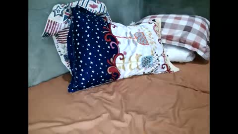 Cutiepie online show from February 18, 3:10 am