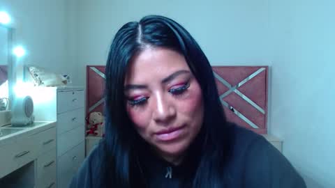 Catalina online show from November 16, 9:59 pm