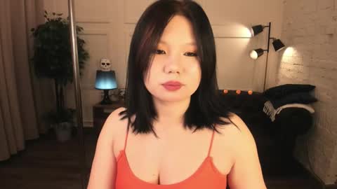 Snapshot of moana_light chatting on October 7, 2:16 am hey meet with me online show from October 7, 2:16 am