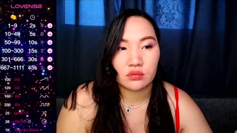 moanakoa online show from December 6, 11:22 am