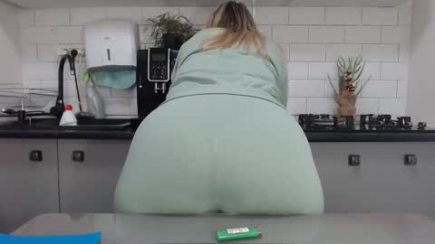 erika online show from February 19, 3:16 pm