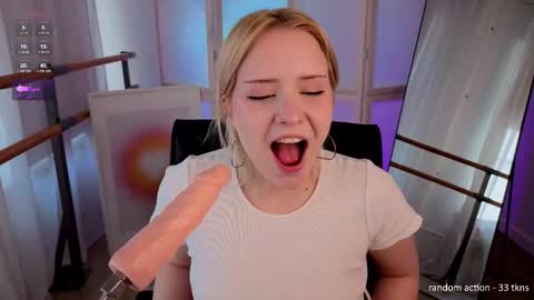 Molly online show from May 7, 2:21 pm