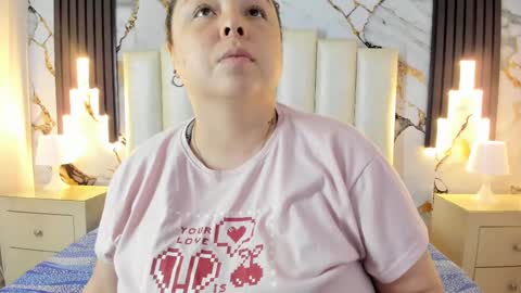 Hey Guys  Im Mollie online show from February 28, 12:09 pm