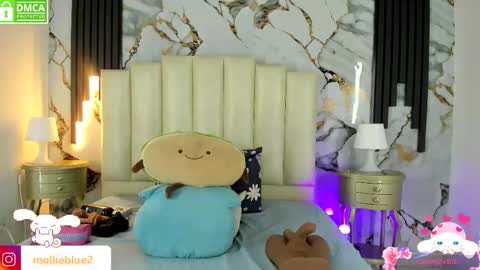 Hey Guys  Im Mollie online show from November 15, 1:01 pm