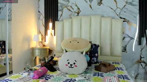 Hey Guys  Im Mollie online show from November 6, 12:55 pm