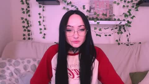 Snapshot of molly_kisss chatting on September 14, 4:10 am molly_kisss online show from September 14, 4:10 am