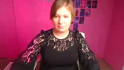 Molly online show from October 29, 3:14 pm