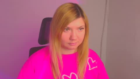 Snapshot of molly_moree chatting on January 14, 12:14 pm Molly online show from January 14, 12:14 pm