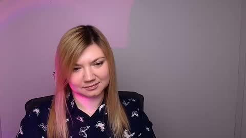Snapshot of molly_moree chatting on January 31, 12:29 pm Molly online show from January 31, 12:29 pm