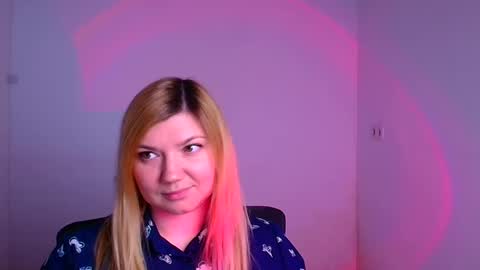 Snapshot of molly_moree chatting on January 29, 12:13 pm Molly online show from January 29, 12:13 pm